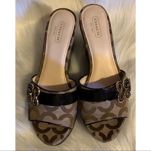 Coach Geri Wedge Sandals. - Picture 2 of 7